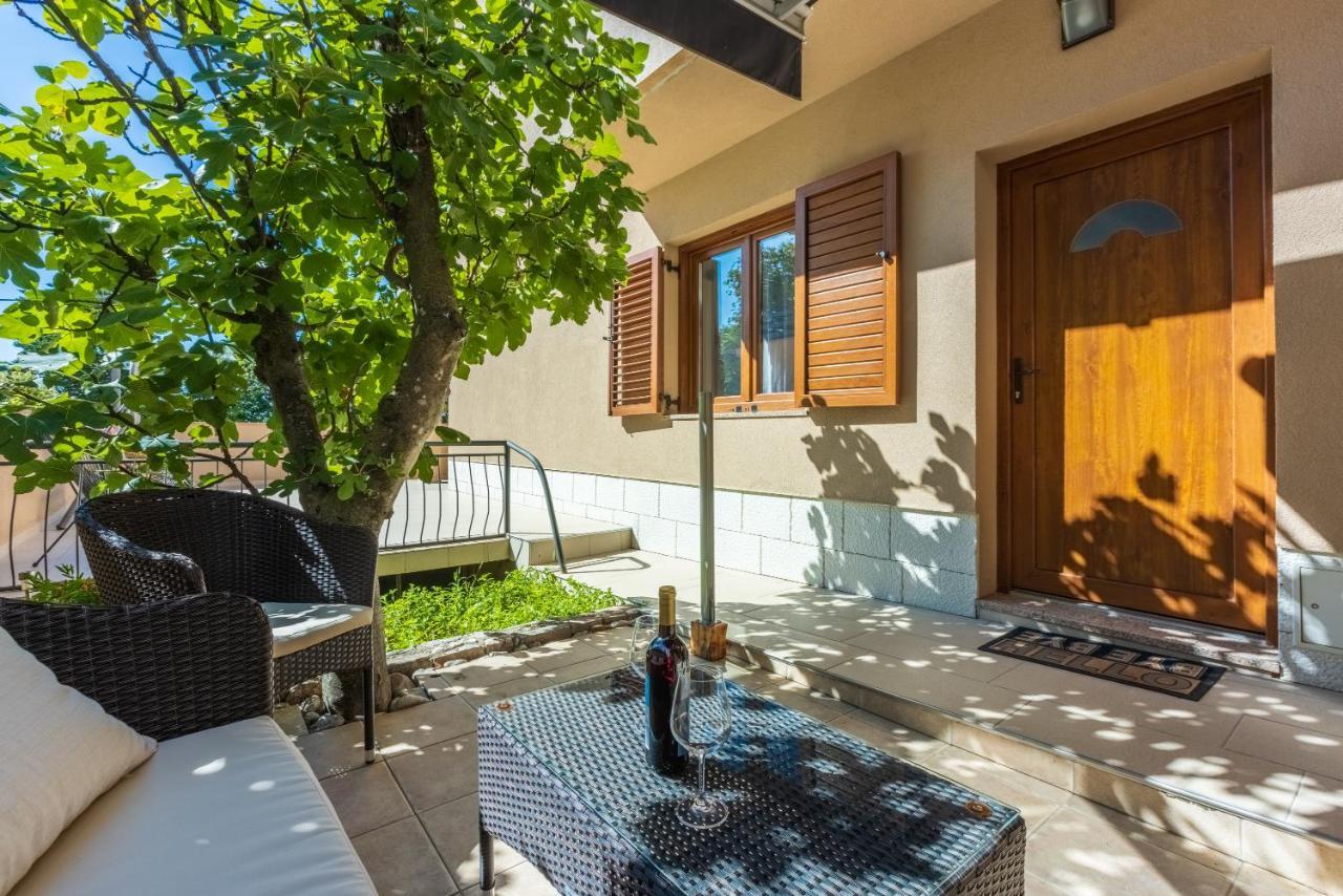 Apartmani Anita Dramalj Extérieur photo